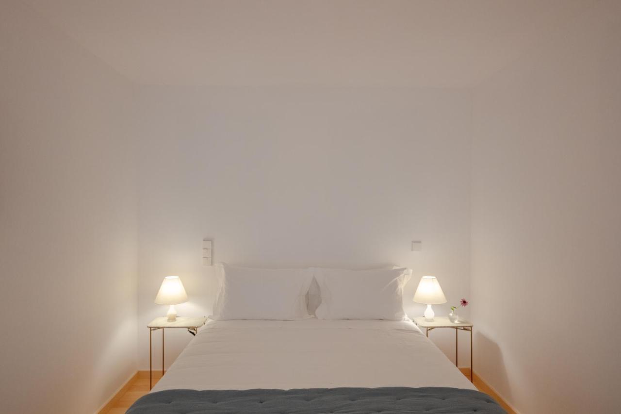70'S Wood House Hotel Maia  Bagian luar foto