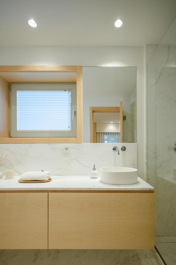 70'S Wood House Hotel Maia  Bagian luar foto