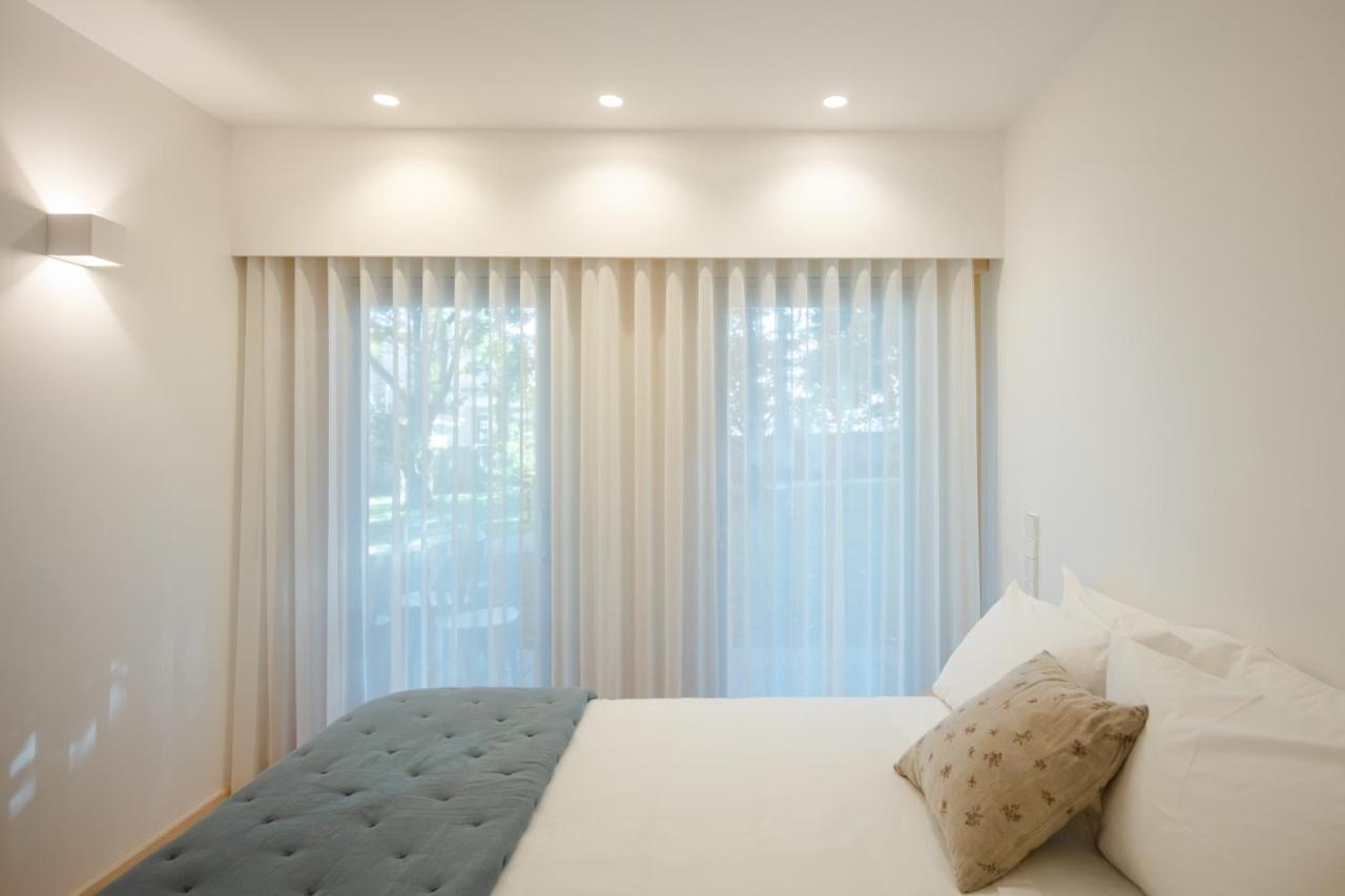 70'S Wood House Hotel Maia  Bagian luar foto