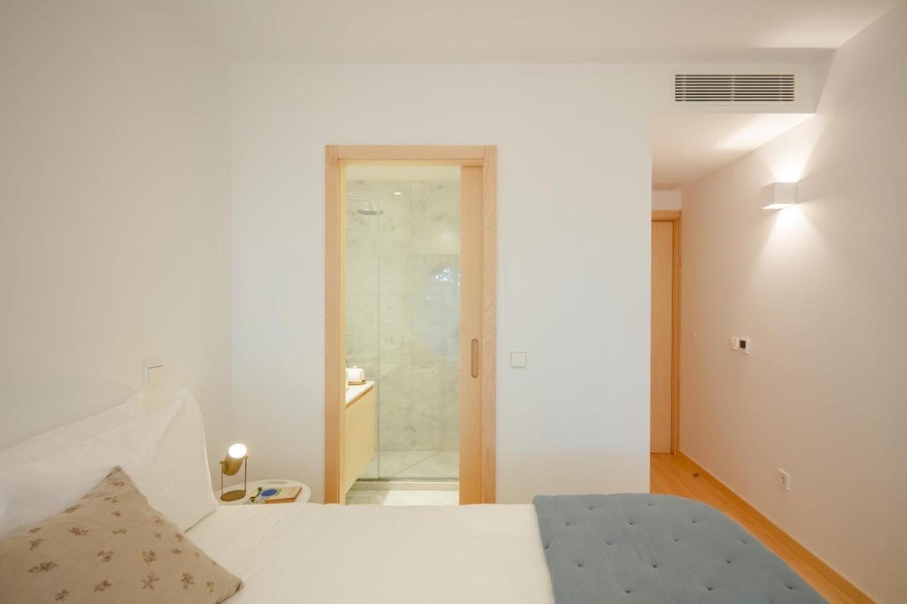 70'S Wood House Hotel Maia  Bagian luar foto